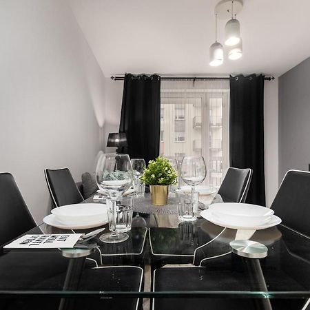 Rakowska 14A 1 Bedroom By Homeprime Varsó Kültér fotó