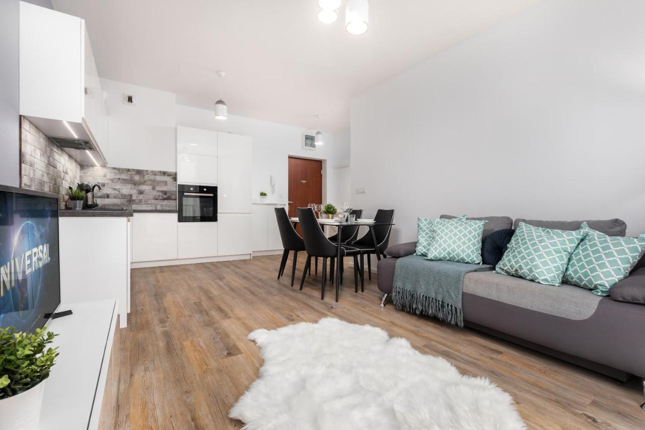 Rakowska 14A 1 Bedroom By Homeprime Varsó Kültér fotó
