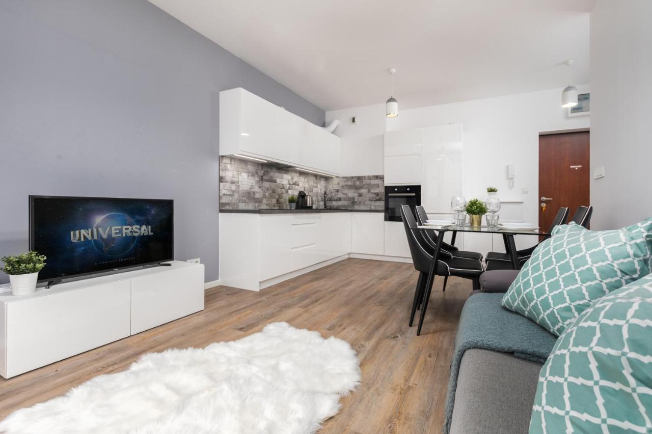 Rakowska 14A 1 Bedroom By Homeprime Varsó Kültér fotó