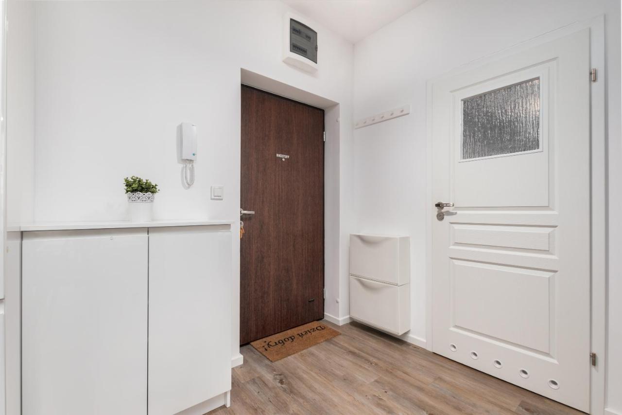 Rakowska 14A 1 Bedroom By Homeprime Varsó Kültér fotó